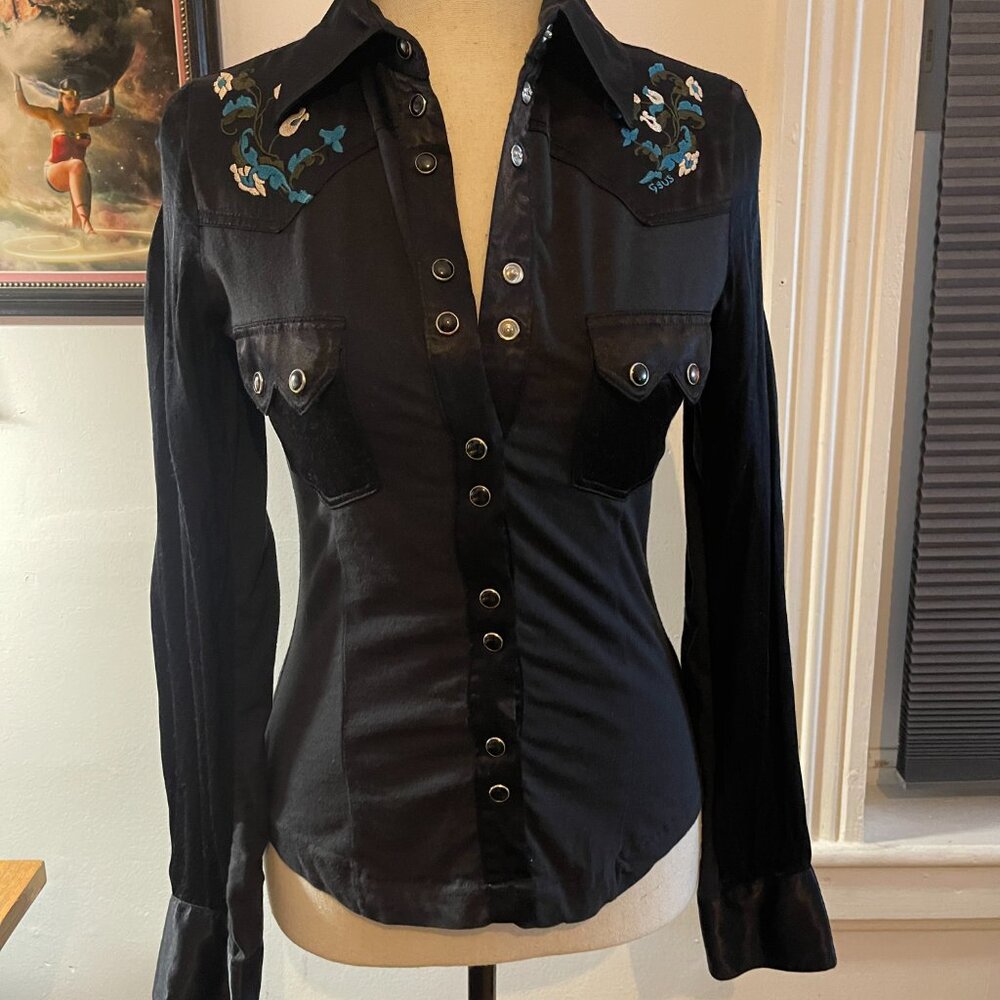 Women's Western Embroidered Blouse (XS)